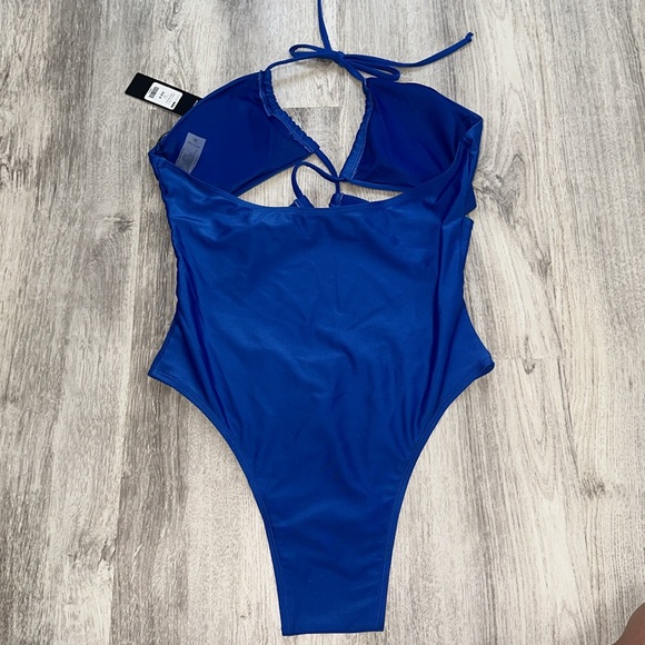 One piece open stomach bathing suit - Picture 4 of 4